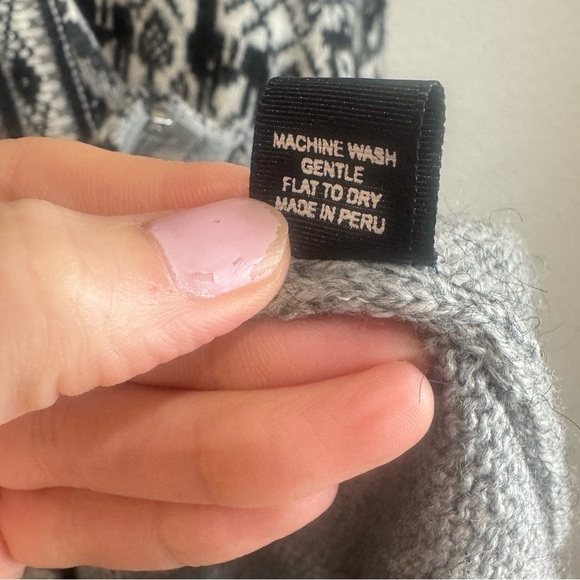 Alpaca Connection Knit Sweater Hoodie Jacket Women's Medium Aztec Southwestern - Picture 4 of 9